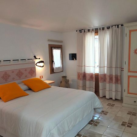 Residenza Di Campagna Seranile ドルガーリ エクステリア 写真